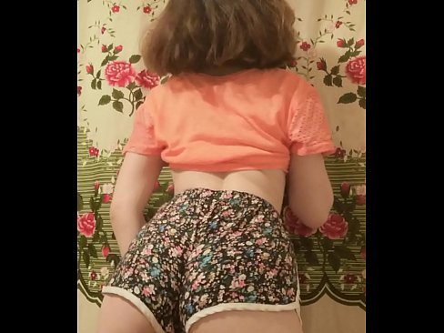 ❤️ Сэксуальная маладая красуня здымае шорты на камеру ❤️❌ Чортнае відэа  на be.pornsexphoto.ru ❌️